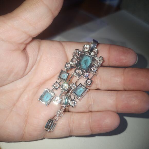 VINTAGE DANGLE CONVERTIBLE BROOCH PIN OR NECKLACE CHARM BEAUTIFUL - Picture 3 of 3